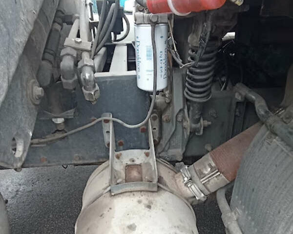 Білий Вольво FH 12, об'ємом двигуна 12.1 л та пробігом 100 тис. км за 34500 $, фото 23 на Automoto.ua