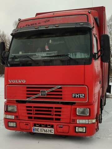 Красный Вольво FH 12, объемом двигателя 12 л и пробегом 865 тыс. км за 13000 $, фото 4 на Automoto.ua