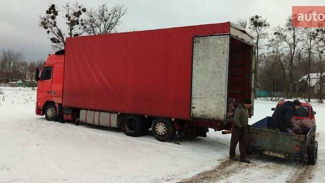 Красный Вольво FH 12, объемом двигателя 12 л и пробегом 650 тыс. км за 15000 $, фото 5 на Automoto.ua