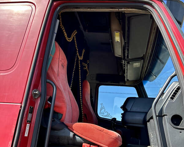 Красный Вольво FH 12, объемом двигателя 12.11 л и пробегом 1000 тыс. км за 6600 $, фото 7 на Automoto.ua