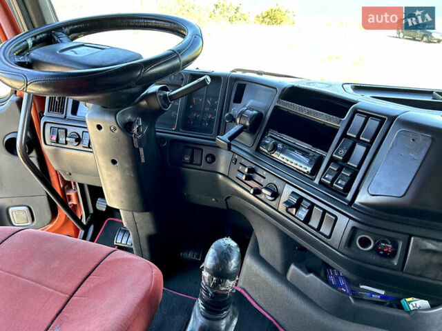 Красный Вольво FH 12, объемом двигателя 12.11 л и пробегом 1000 тыс. км за 6600 $, фото 18 на Automoto.ua