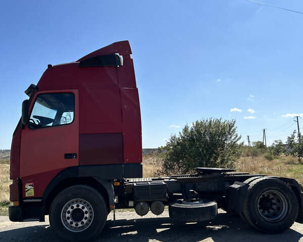 Красный Вольво FH 12, объемом двигателя 12.11 л и пробегом 1000 тыс. км за 6600 $, фото 15 на Automoto.ua