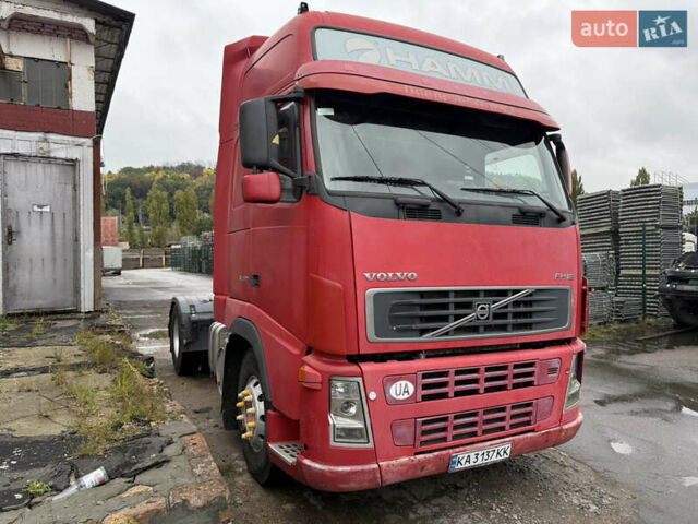 Красный Вольво FH 12, объемом двигателя 12.1 л и пробегом 1 тыс. км за 6500 $, фото 2 на Automoto.ua