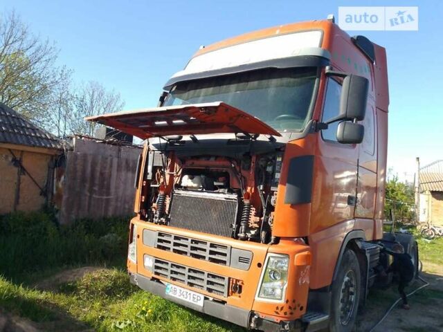 Красный Вольво FH 12, объемом двигателя 12.13 л и пробегом 1 тыс. км за 9900 $, фото 4 на Automoto.ua
