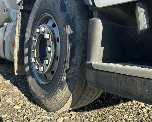 Вольво FH 12, объемом двигателя 12.1 л и пробегом 800 тыс. км за 6999 $, фото 6 на Automoto.ua