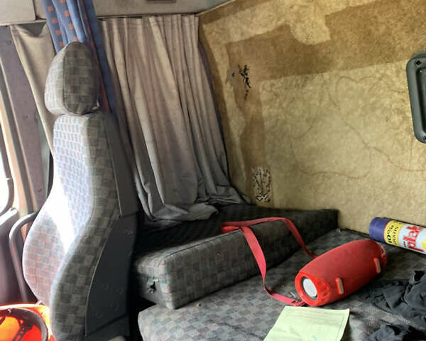 Вольво FH 12, объемом двигателя 12 л и пробегом 50 тыс. км за 12000 $, фото 4 на Automoto.ua