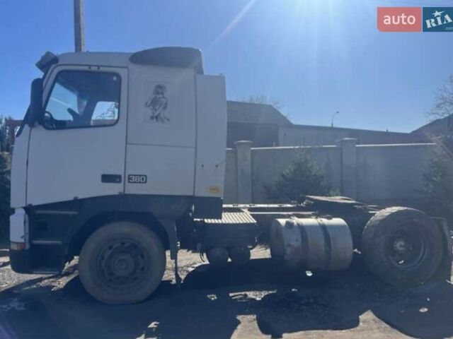 Вольво FH 12, объемом двигателя 0 л и пробегом 500 тыс. км за 2000 $, фото 1 на Automoto.ua