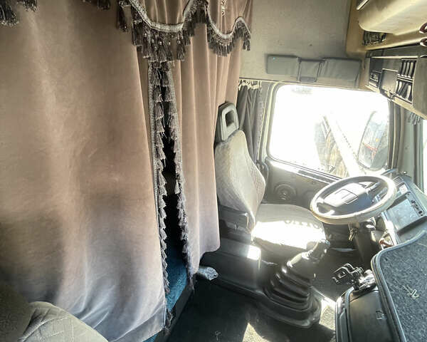 Вольво FH 12, объемом двигателя 0 л и пробегом 1000 тыс. км за 4000 $, фото 6 на Automoto.ua