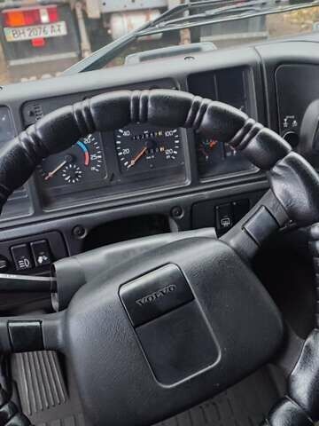 Вольво FH 12, объемом двигателя 0 л и пробегом 900 тыс. км за 12000 $, фото 18 на Automoto.ua