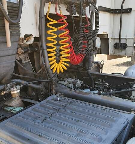 Вольво FH 12, объемом двигателя 12.1 л и пробегом 1 тыс. км за 7500 $, фото 10 на Automoto.ua