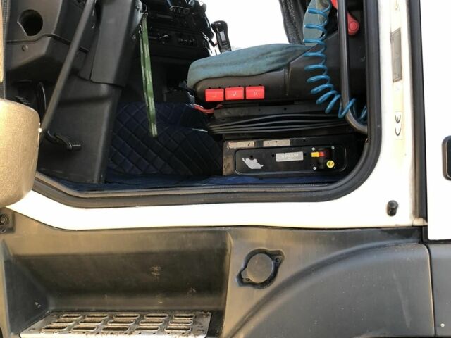 Вольво FH 12, объемом двигателя 12.13 л и пробегом 0 тыс. км за 6000 $, фото 3 на Automoto.ua