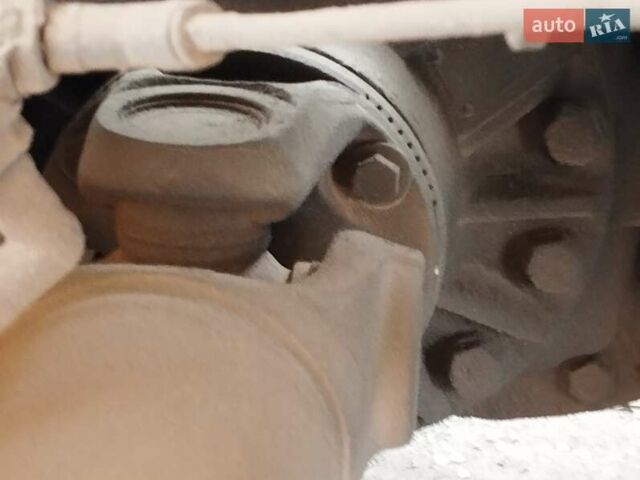 Желтый Вольво FH 12, объемом двигателя 12.1 л и пробегом 1000 тыс. км за 5700 $, фото 10 на Automoto.ua