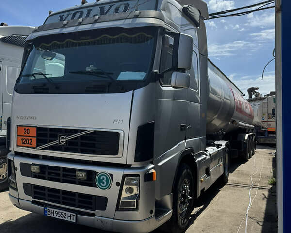 Серый Вольво FH 12, объемом двигателя 0 л и пробегом 150 тыс. км за 10500 $, фото 8 на Automoto.ua