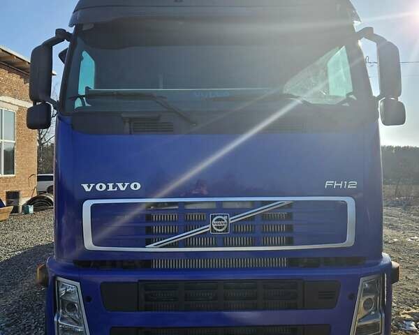 Синий Вольво FH 12, объемом двигателя 12 л и пробегом 140 тыс. км за 32500 $, фото 16 на Automoto.ua