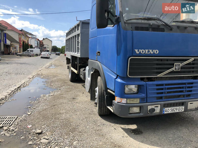 Синий Вольво FH 12, объемом двигателя 12.1 л и пробегом 500 тыс. км за 13500 $, фото 1 на Automoto.ua