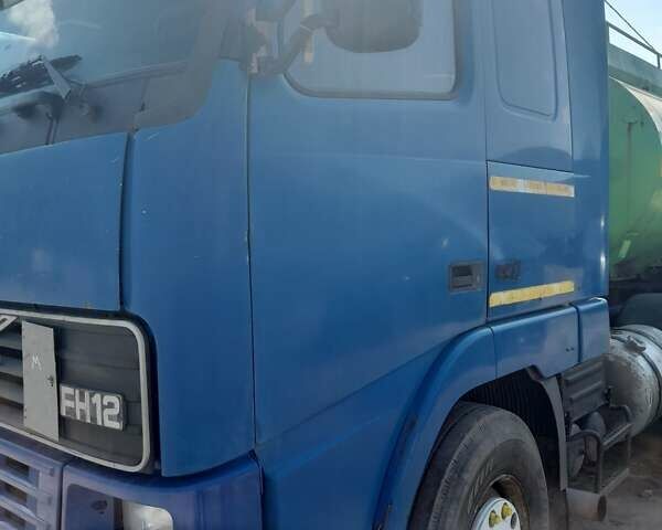 Синій Вольво FH 12, об'ємом двигуна 12.13 л та пробігом 1000 тис. км за 7100 $, фото 2 на Automoto.ua