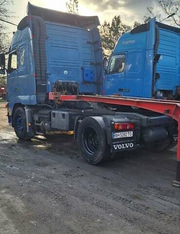Синий Вольво FH 12, объемом двигателя 12.13 л и пробегом 2 тыс. км за 10500 $, фото 1 на Automoto.ua