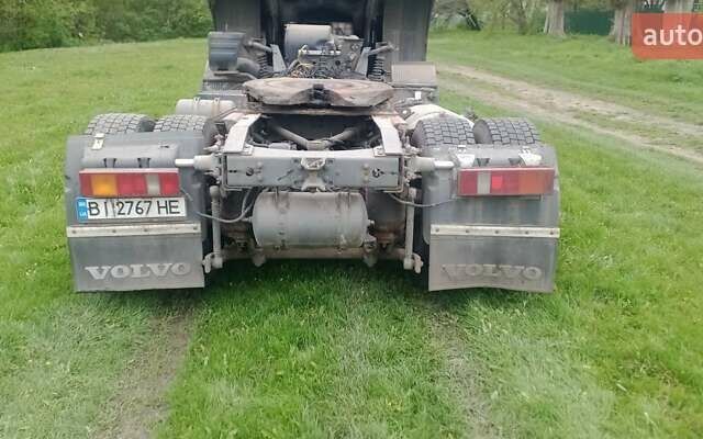 Вольво FH 12 2000 в Киеве на Automoto.ua Зеленый Вольво FH 12, объемом двигателя 12.1 л и пробегом 1 тыс. км за 5500 $, фото 9 на Automoto.ua