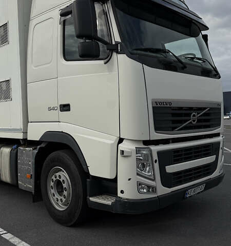 Білий Вольво FH 13, об'ємом двигуна 12.78 л та пробігом 470 тис. км за 85000 $, фото 3 на Automoto.ua