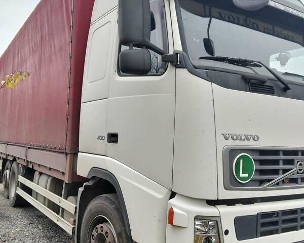 Белый Вольво FH 13, объемом двигателя 12.9 л и пробегом 800 тыс. км за 16500 $, фото 3 на Automoto.ua