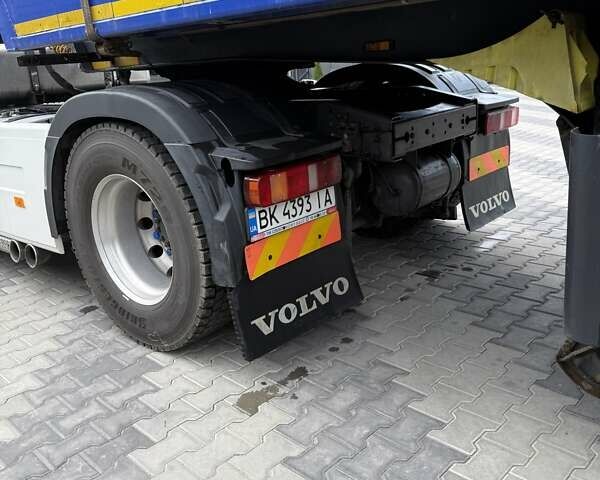 Білий Вольво FH 13, об'ємом двигуна 12.78 л та пробігом 280 тис. км за 30000 $, фото 5 на Automoto.ua