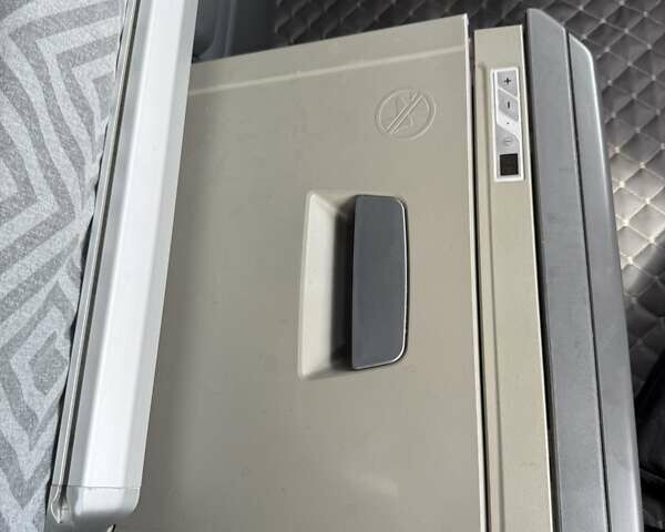 Білий Вольво FH 13, об'ємом двигуна 12.78 л та пробігом 280 тис. км за 30000 $, фото 14 на Automoto.ua