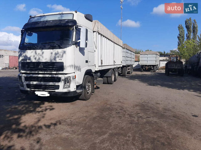 Белый Вольво FH 13, объемом двигателя 12.78 л и пробегом 1 тыс. км за 23700 $, фото 5 на Automoto.ua