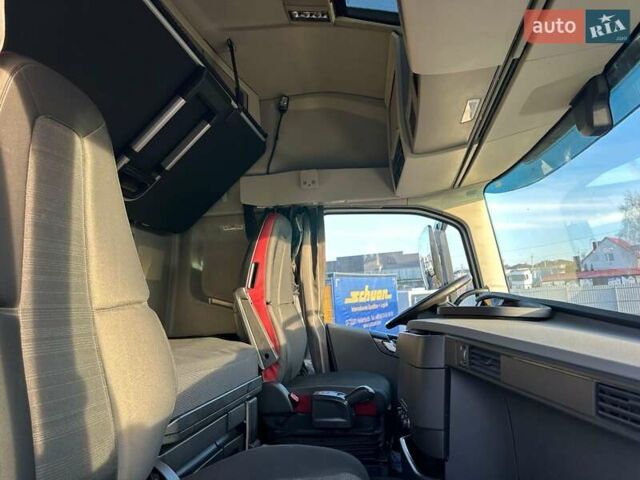 Белый Вольво FH 13, объемом двигателя 12.8 л и пробегом 668 тыс. км за 75900 $, фото 27 на Automoto.ua