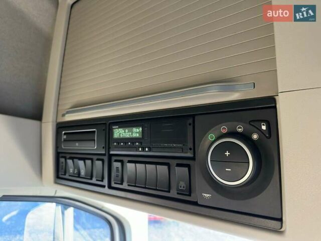 Белый Вольво FH 13, объемом двигателя 12.8 л и пробегом 668 тыс. км за 75900 $, фото 20 на Automoto.ua