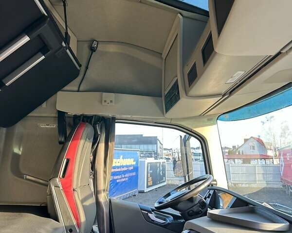 Белый Вольво FH 13, объемом двигателя 12.8 л и пробегом 668 тыс. км за 75900 $, фото 30 на Automoto.ua