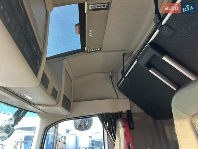 Белый Вольво FH 13, объемом двигателя 12.8 л и пробегом 668 тыс. км за 75900 $, фото 24 на Automoto.ua