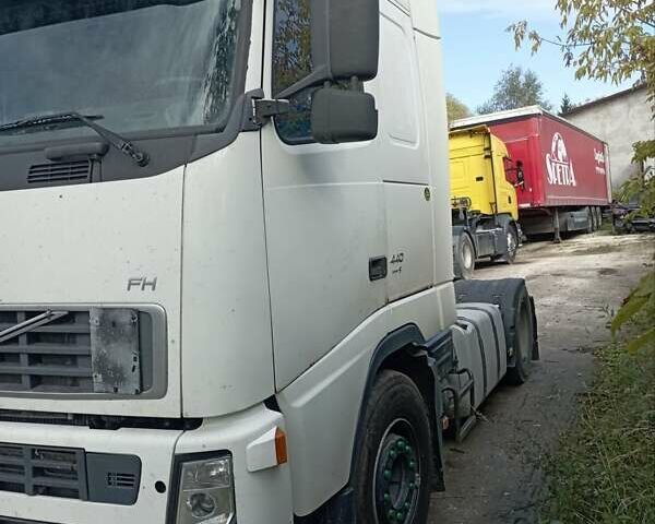 Белый Вольво FH 13, объемом двигателя 12.77 л и пробегом 1 тыс. км за 21000 $, фото 13 на Automoto.ua