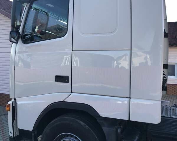 Белый Вольво FH 13, объемом двигателя 12.77 л и пробегом 1 тыс. км за 21500 $, фото 6 на Automoto.ua