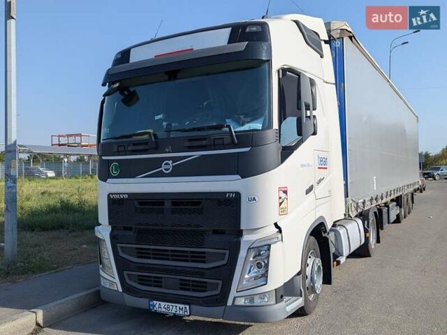 Белый Вольво FH 13, объемом двигателя 12.9 л и пробегом 980 тыс. км за 48900 $, фото 6 на Automoto.ua