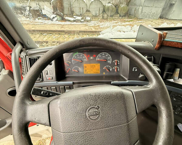 Белый Вольво FH 13, объемом двигателя 12.9 л и пробегом 1 тыс. км за 11000 $, фото 8 на Automoto.ua