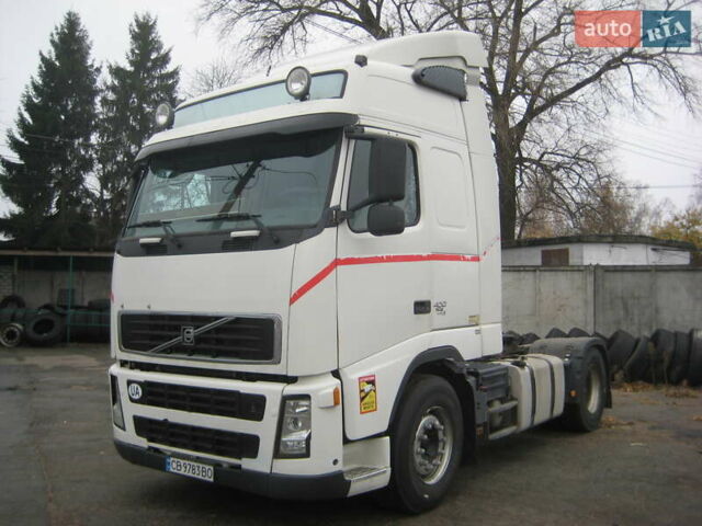 Белый Вольво FH 13, объемом двигателя 12.78 л и пробегом 1000 тыс. км за 13500 $, фото 2 на Automoto.ua
