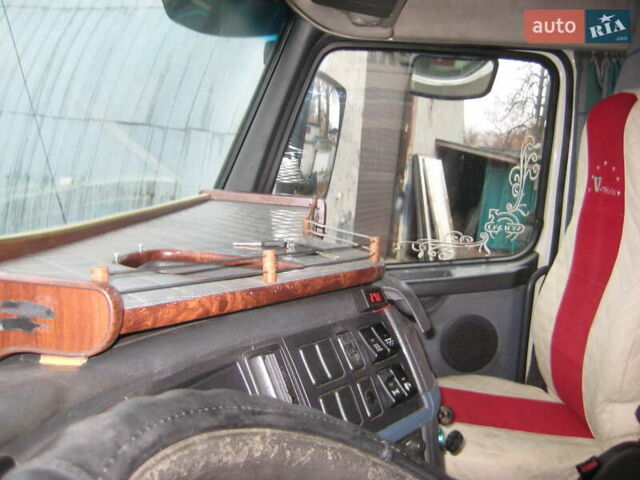 Белый Вольво FH 13, объемом двигателя 12.78 л и пробегом 1000 тыс. км за 13500 $, фото 6 на Automoto.ua