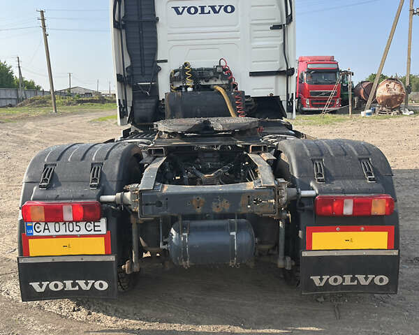 Белый Вольво FH 13, объемом двигателя 12.78 л и пробегом 1 тыс. км за 15000 $, фото 6 на Automoto.ua