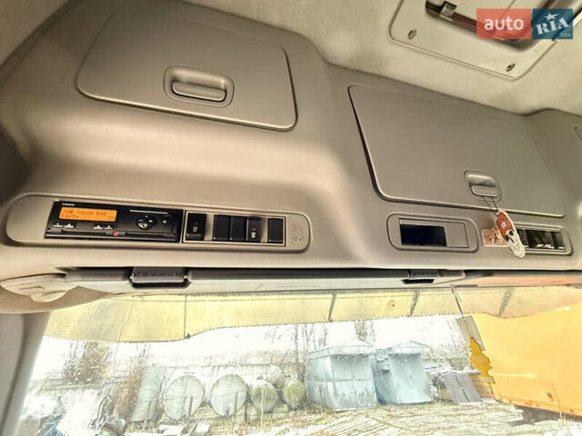 Белый Вольво FH 13, объемом двигателя 12.9 л и пробегом 1 тыс. км за 11000 $, фото 12 на Automoto.ua