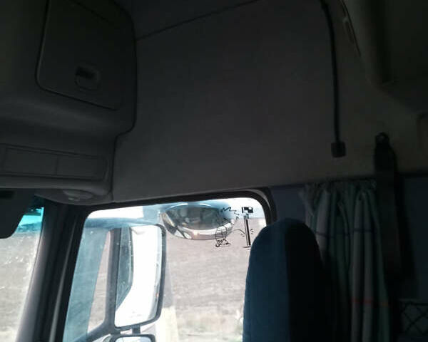 Білий Вольво FH 13, об'ємом двигуна 12.78 л та пробігом 1 тис. км за 11500 $, фото 9 на Automoto.ua