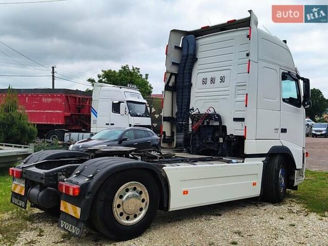 Белый Вольво FH 13, объемом двигателя 12.8 л и пробегом 1000 тыс. км за 15800 $, фото 4 на Automoto.ua
