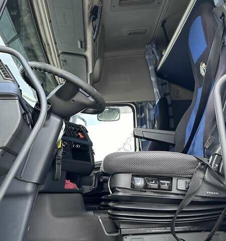 Білий Вольво FH 13, об'ємом двигуна 12.78 л та пробігом 1 тис. км за 14900 $, фото 25 на Automoto.ua