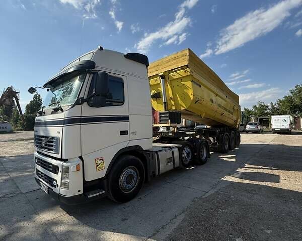 Білий Вольво FH 13, об'ємом двигуна 12.78 л та пробігом 1 тис. км за 17000 $, фото 9 на Automoto.ua