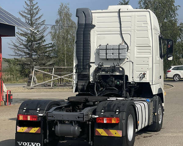 Белый Вольво FH 13, объемом двигателя 12.9 л и пробегом 1000 тыс. км за 15600 $, фото 2 на Automoto.ua