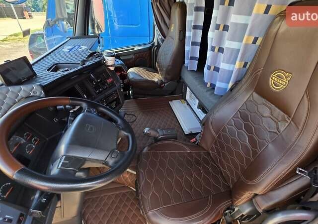 Белый Вольво FH 13, объемом двигателя 12 л и пробегом 2 тыс. км за 19000 $, фото 26 на Automoto.ua