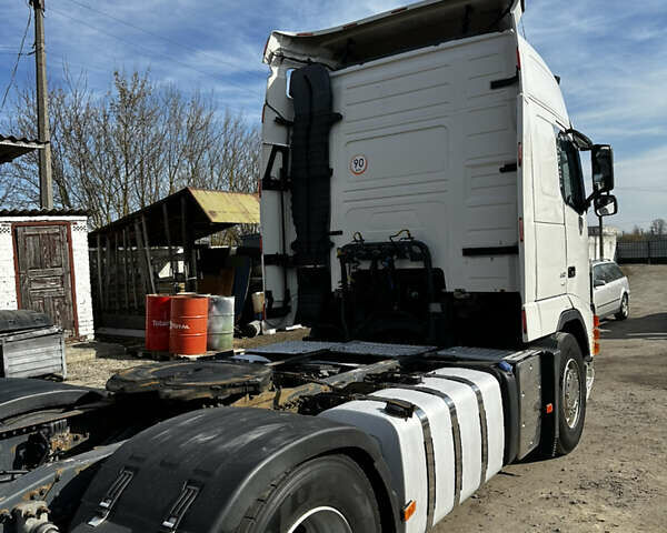 Білий Вольво FH 13, об'ємом двигуна 0 л та пробігом 1 тис. км за 16000 $, фото 4 на Automoto.ua
