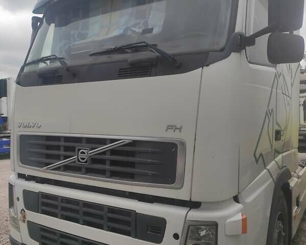 Белый Вольво FH 13, объемом двигателя 12.78 л и пробегом 1 тыс. км за 15000 $, фото 1 на Automoto.ua