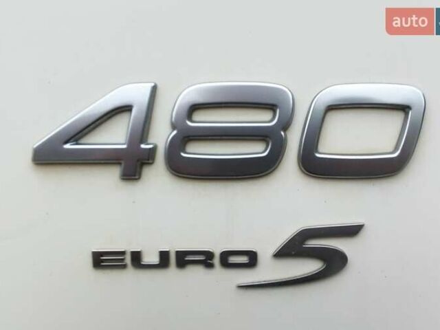 Белый Вольво FH 13, объемом двигателя 12.8 л и пробегом 1000 тыс. км за 15800 $, фото 15 на Automoto.ua