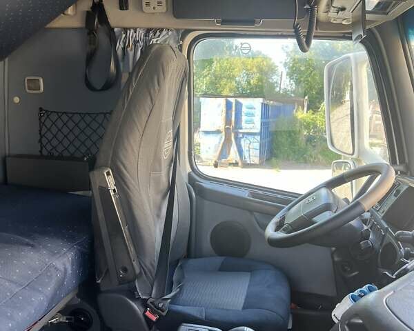 Белый Вольво FH 13, объемом двигателя 12.78 л и пробегом 1 тыс. км за 13900 $, фото 11 на Automoto.ua