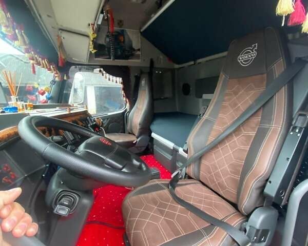 Белый Вольво FH 13, объемом двигателя 12.78 л и пробегом 1 тыс. км за 26500 $, фото 7 на Automoto.ua